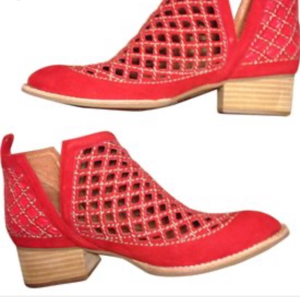 Jeffrey Campbell Taggart Booties